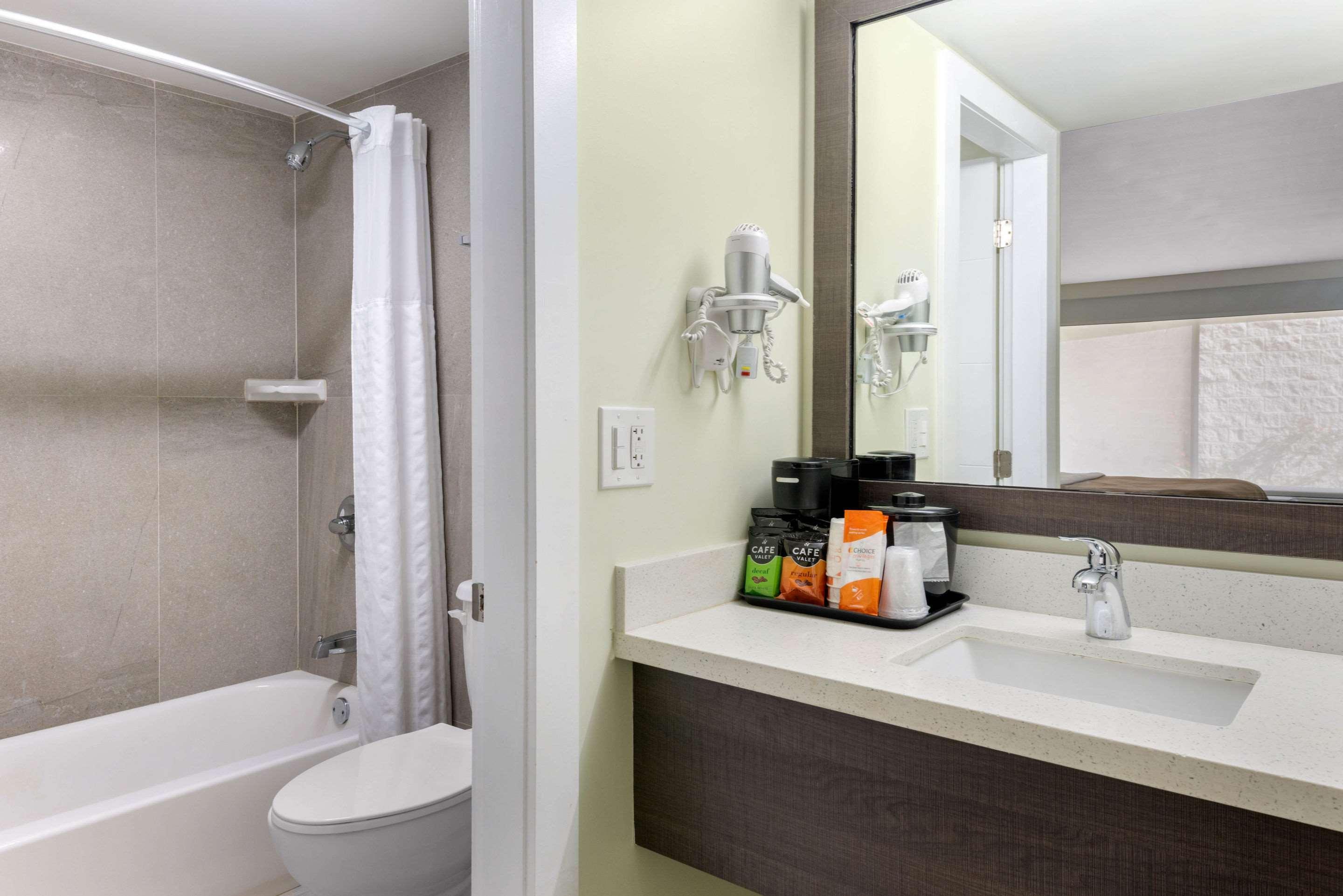 Quality Inn University North I-75 Гейнсвилл Экстерьер фото
