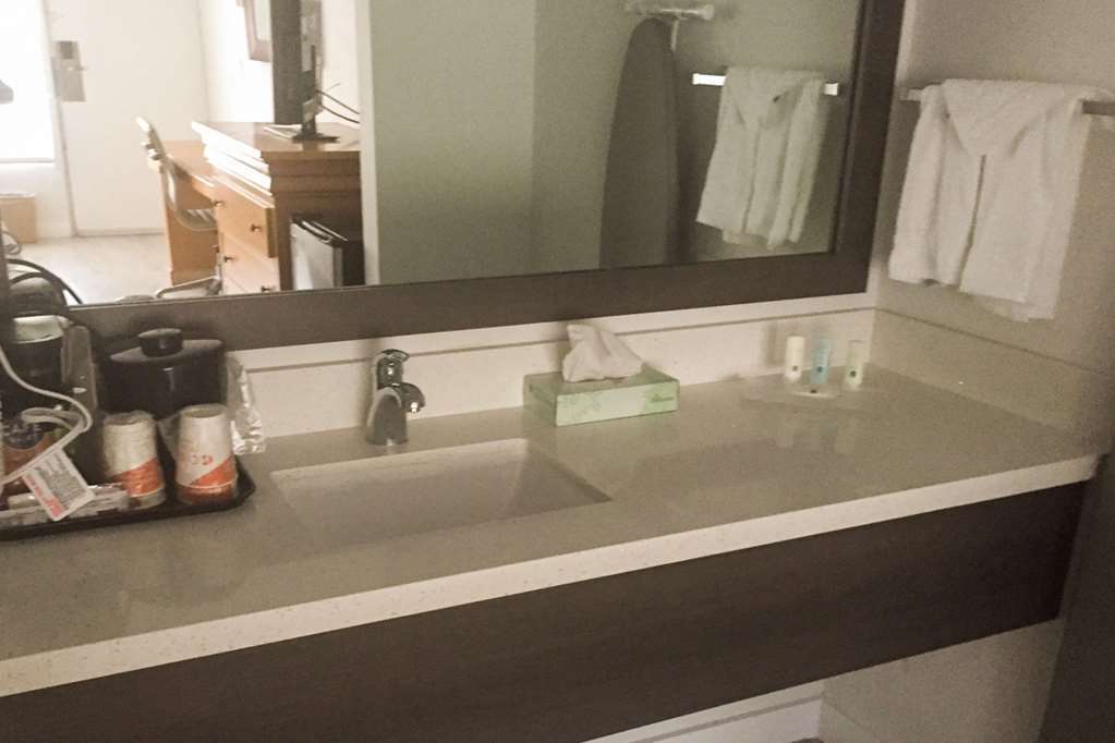 Quality Inn University North I-75 Гейнсвилл Номер фото
